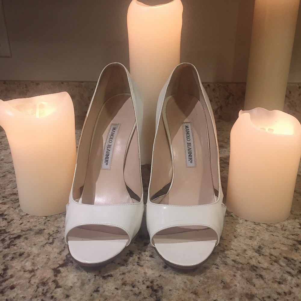 Manolo Blahnik White Patent Leather Heels